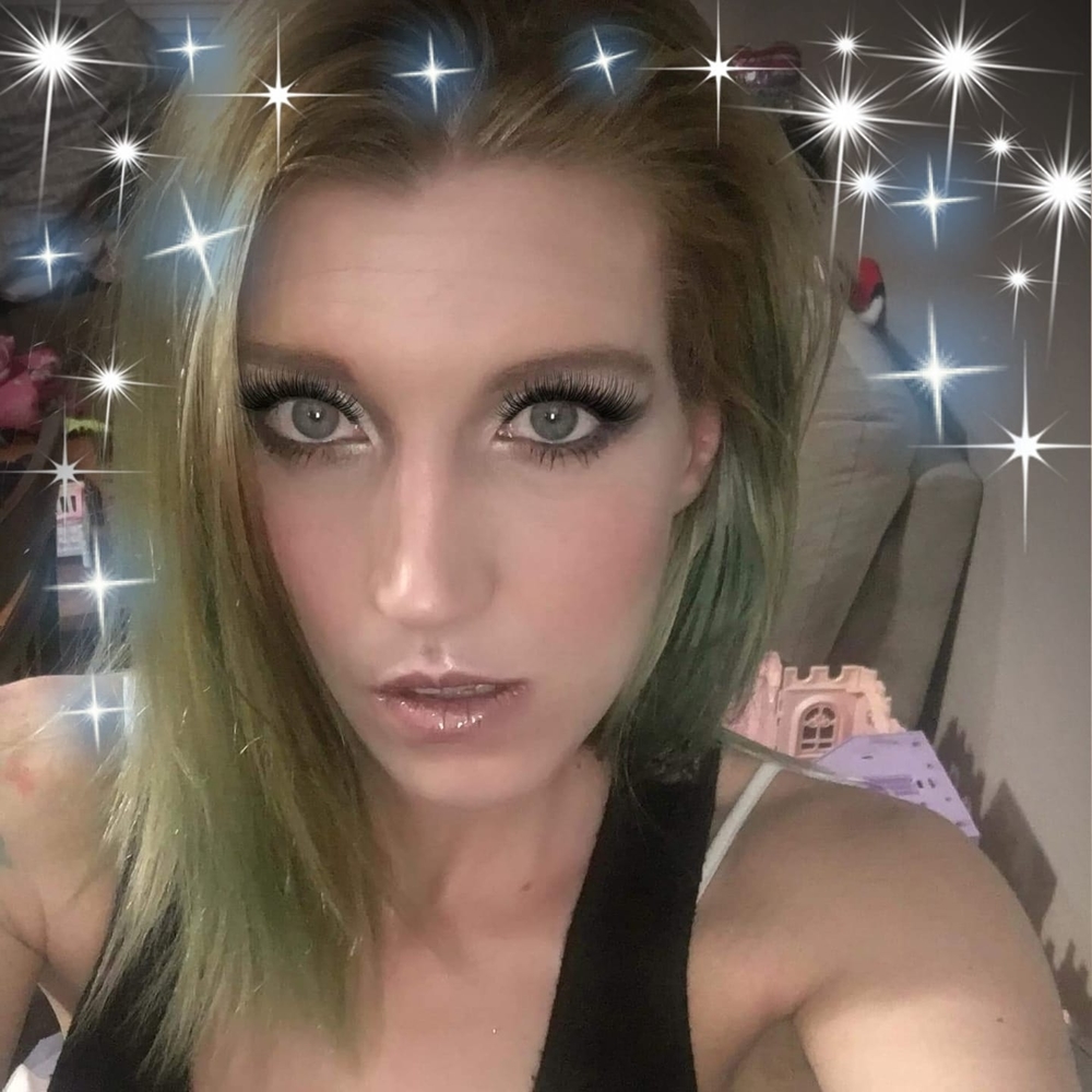 Meet your Posher, Adriana